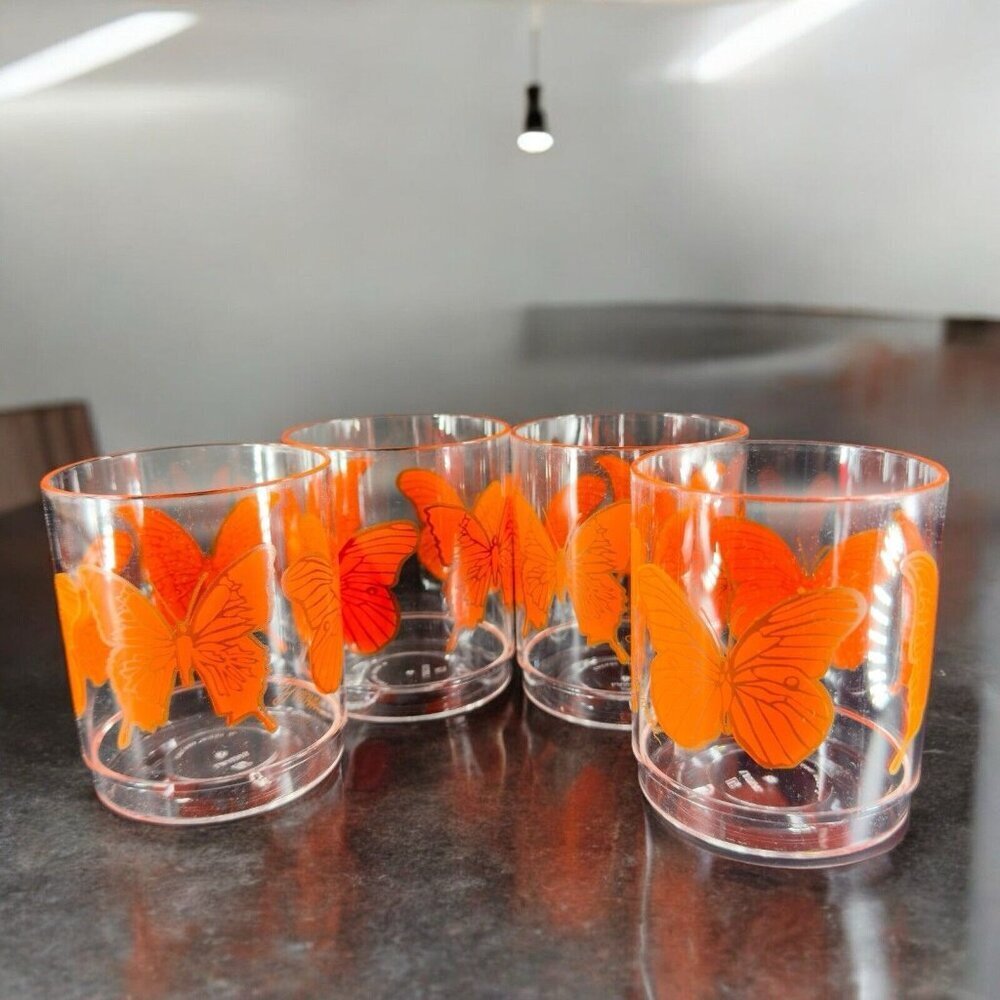 Landis‎ Chicago Illinois Plastic Tumbler With Butterflies Glasses Yvonne Set 4